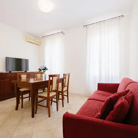 Centro Paolo Vi Otel