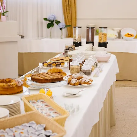 Hotel Centro Paolo Vi