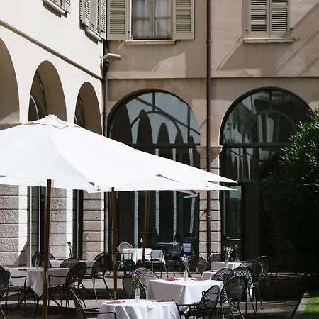 Hotel Centro Paolo Vi