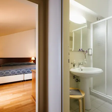 Hotel Centro Paolo Vi 3*
