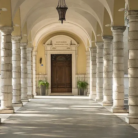 Hotel Centro Paolo Vi