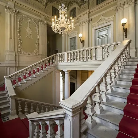 Hotel Centro Paolo Vi